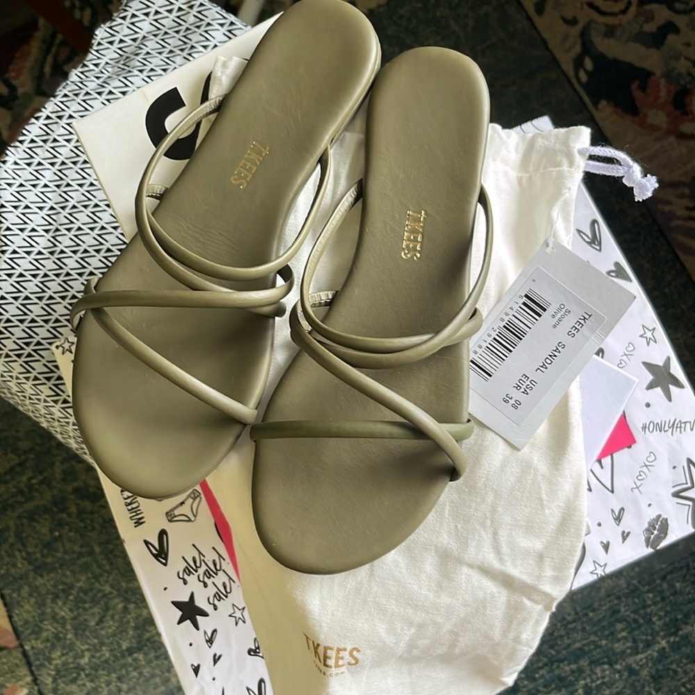 TKEES Women's Sandals in Sage